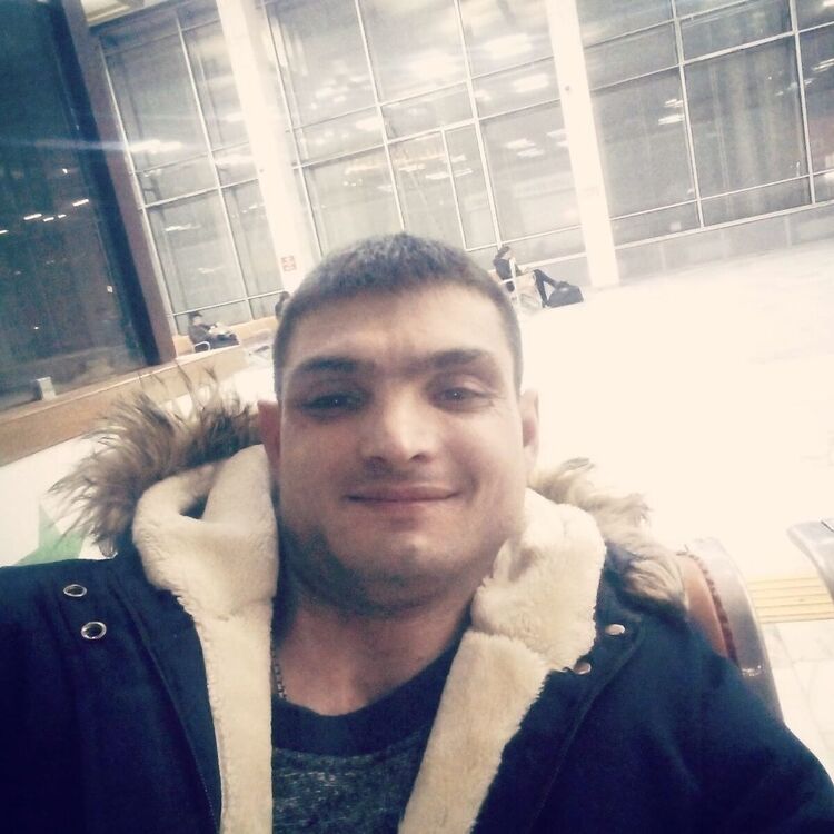  22588376  , 34 ,    