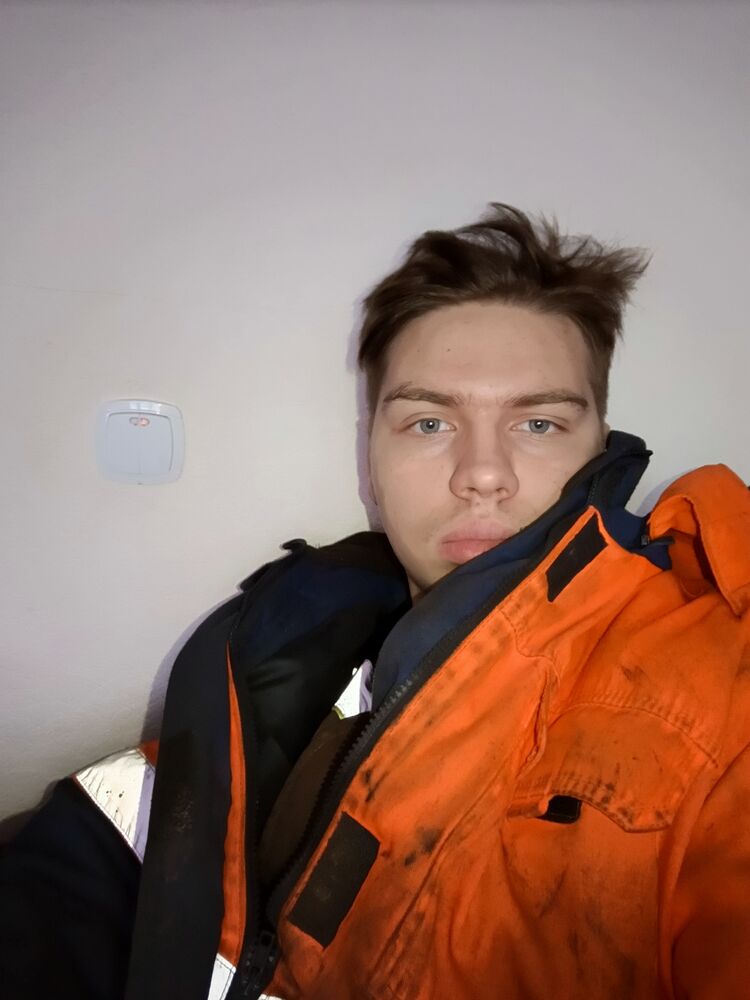  ,   Roman, 22 ,   