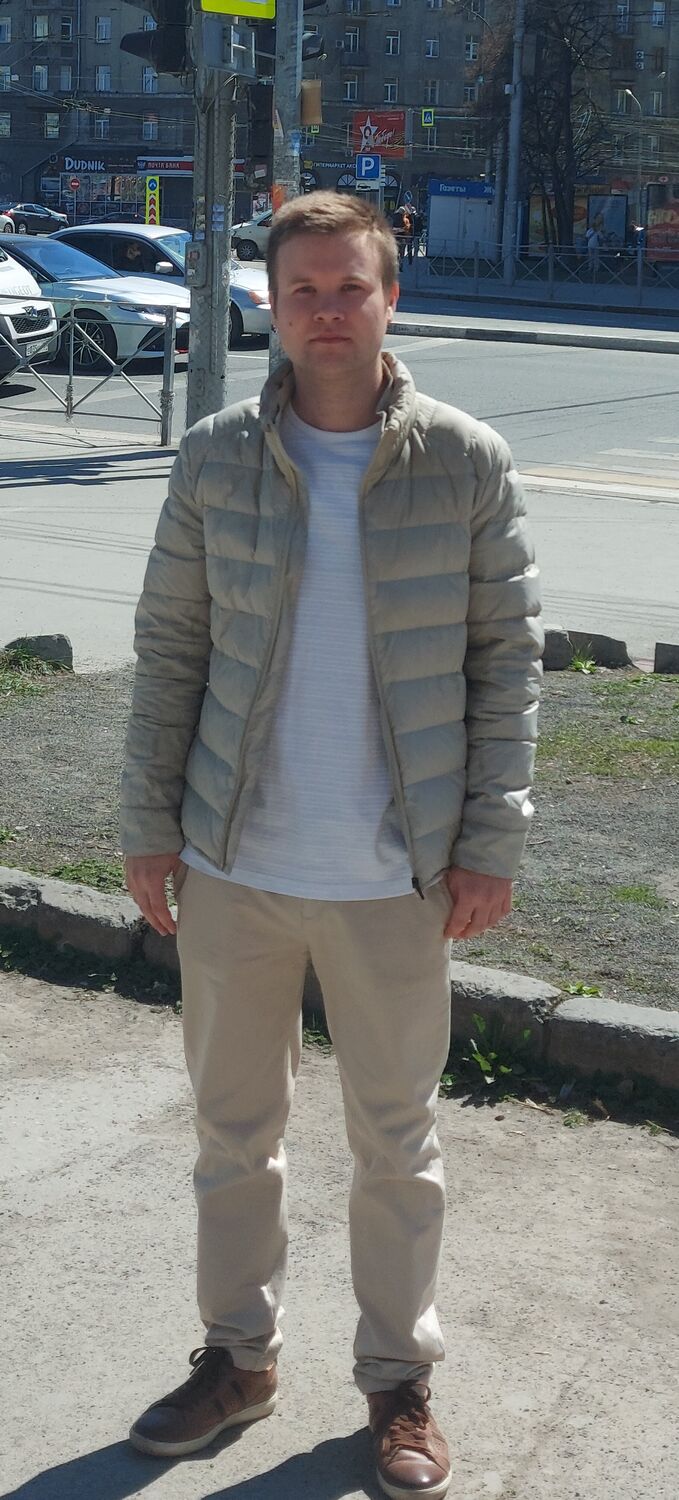  31638736  Maxim, 35 ,    