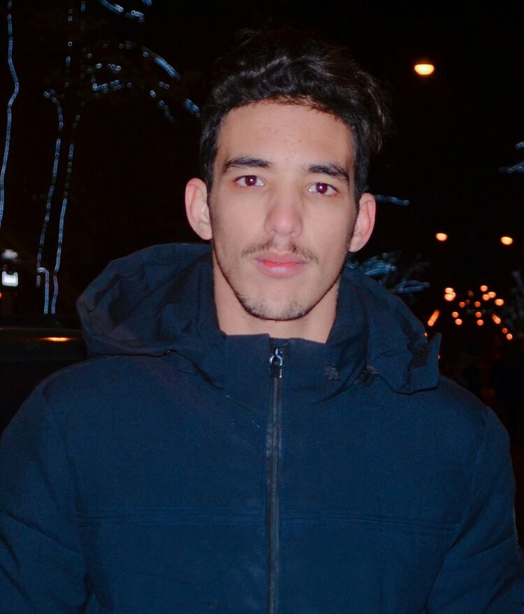  15036906  Yassine, 27 ,    