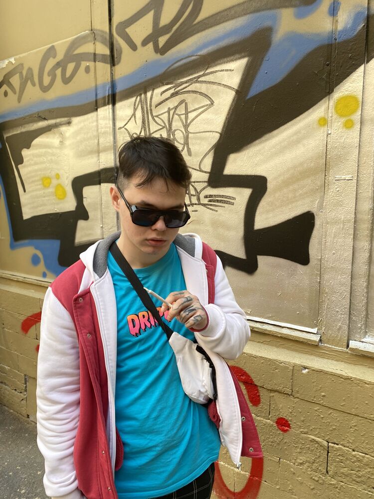  26815426  , 23 ,    -