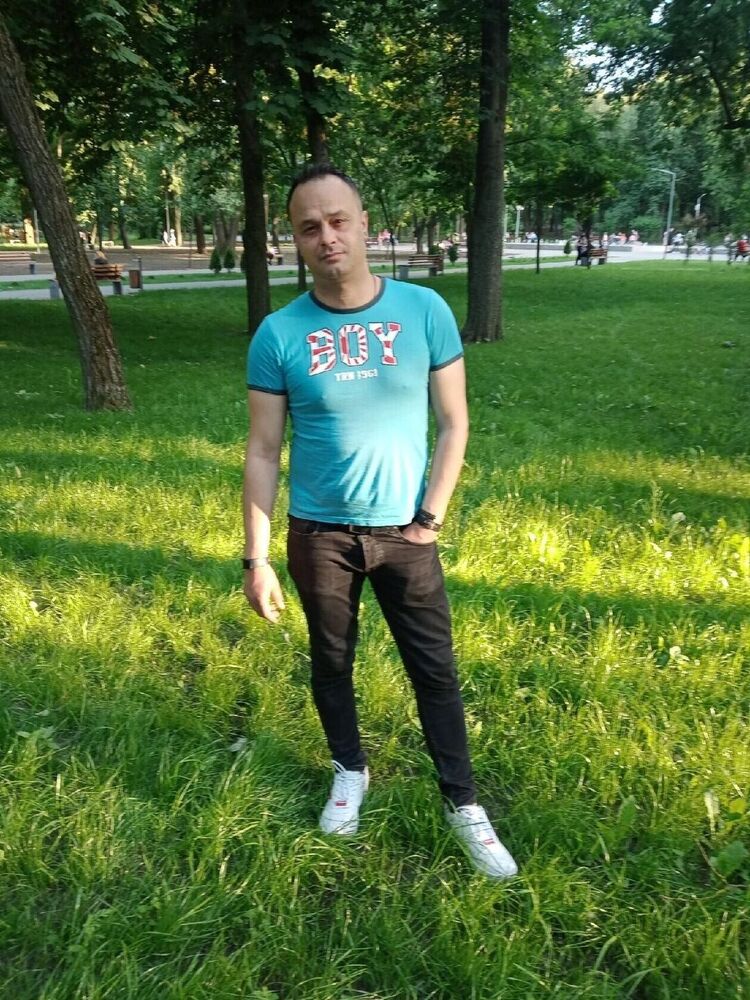  30768796  Sergiu, 42 ,    