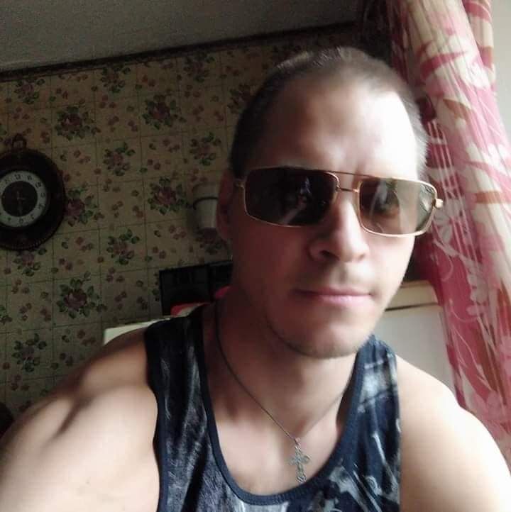  48011036  , 33 ,    