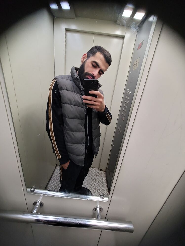  51695706  , 28 ,    