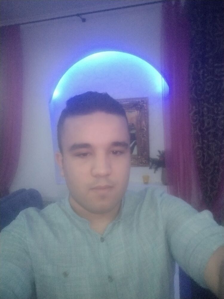  18741286  Walid, 34 ,    