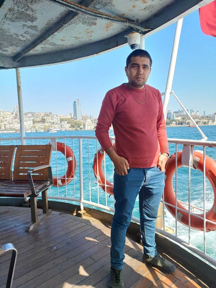  52894656  Jasur, 32 ,    