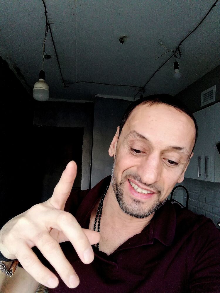  38942936  Gaybi, 47 ,    