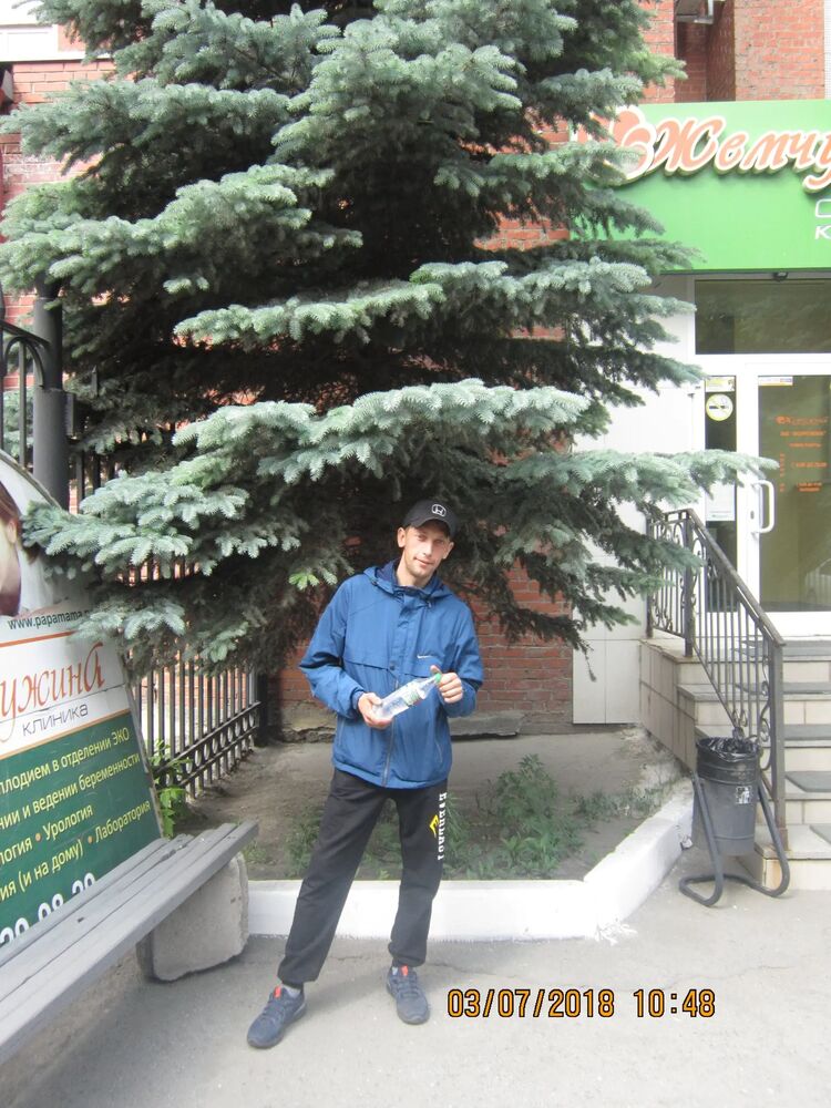  38977686  Alexey, 31 ,    