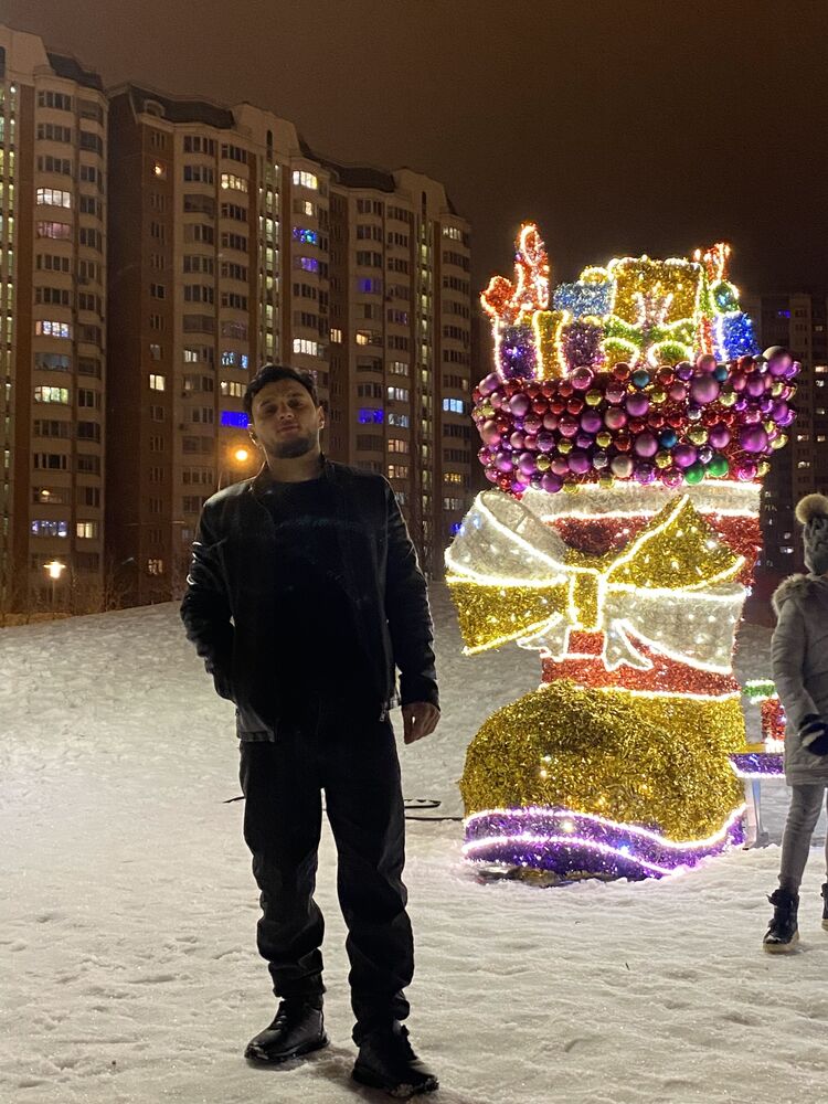  31652146  Kazim, 26 ,    