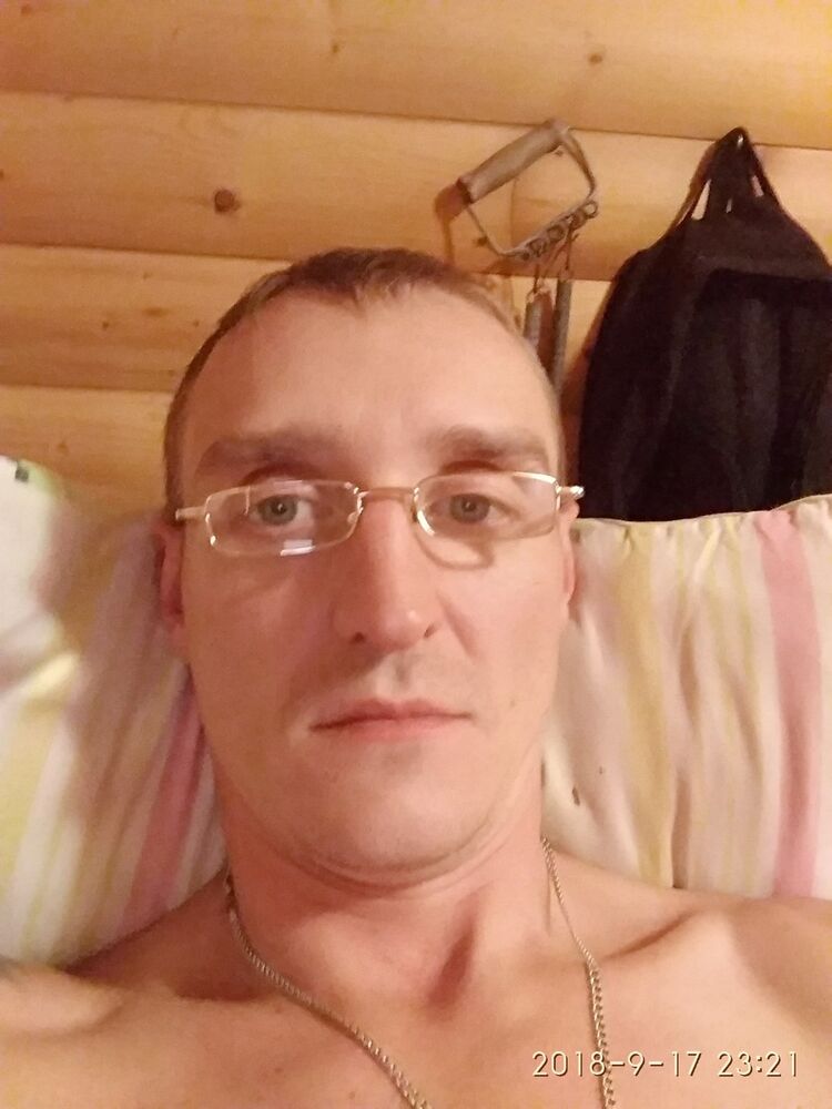  ,   Maks, 42 ,   ,   , c 