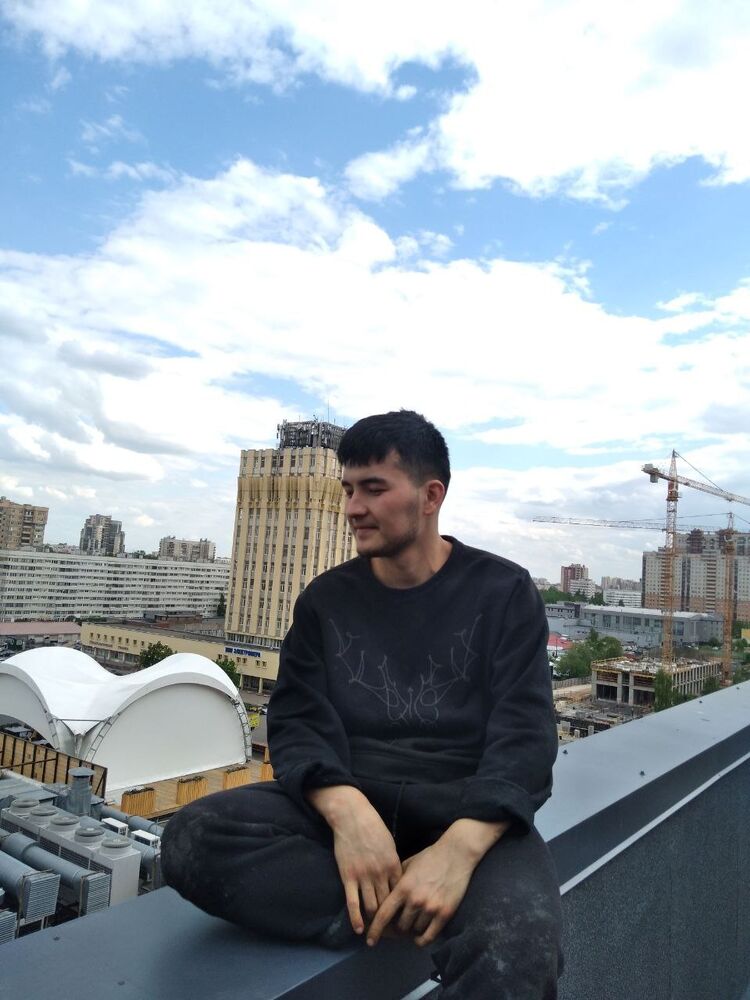  27027846  , 26 ,    -