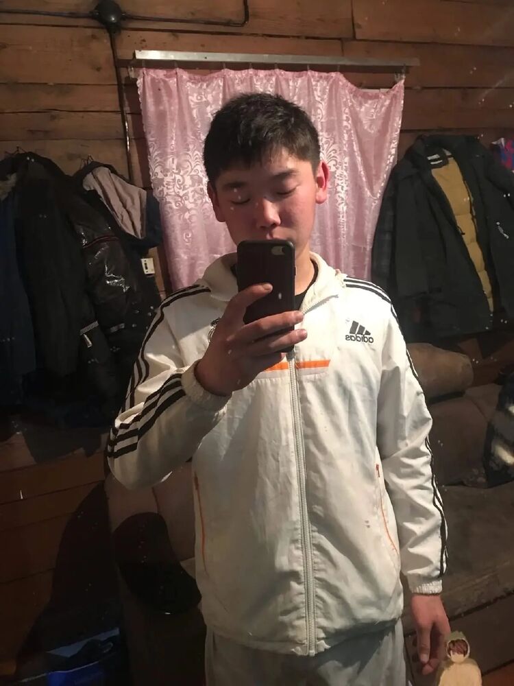  31355456  Andrey, 21 ,    