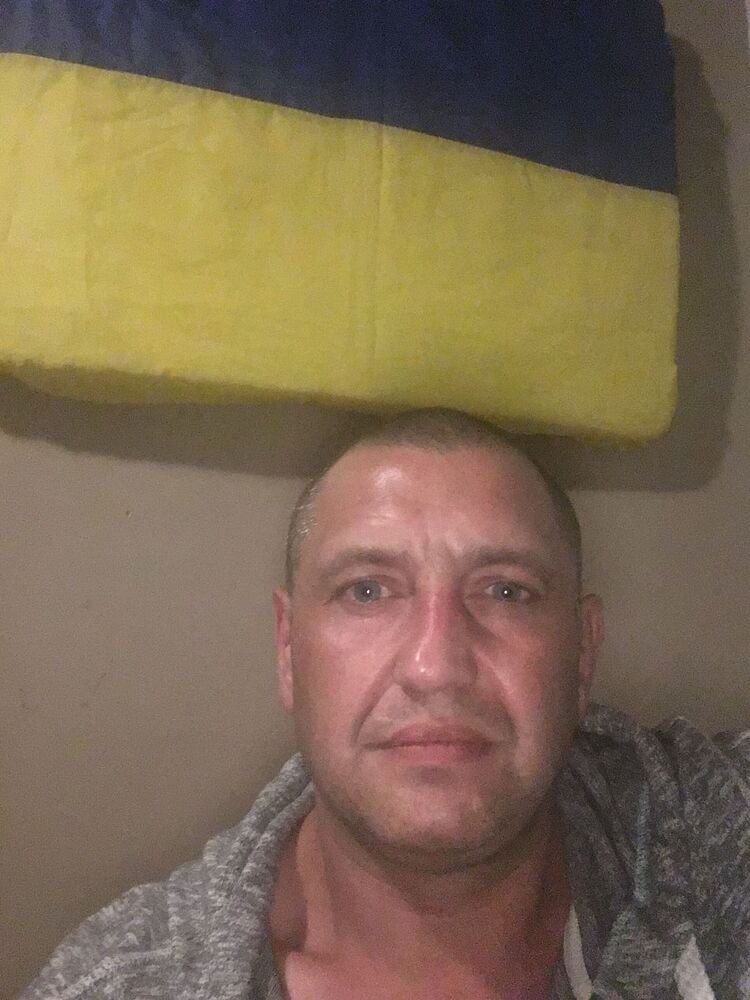  27087456  , 42 ,    