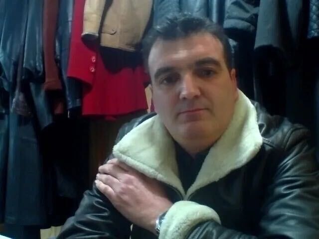  52939536  Kenan, 42 ,    