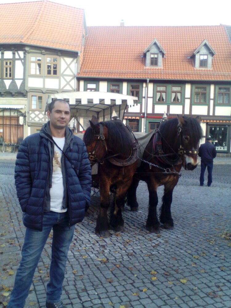 ,   Andrei, 35 ,   ,   , c 