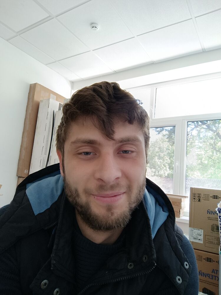  26577766  Alex, 31 ,    
