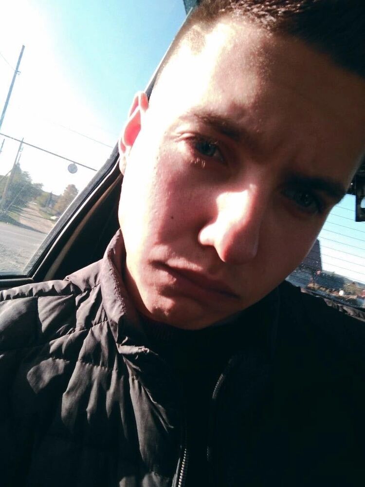  27646496  Vadim, 24 ,    