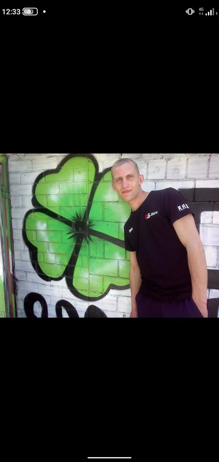  ,   Anton, 37 ,   ,   , c , 