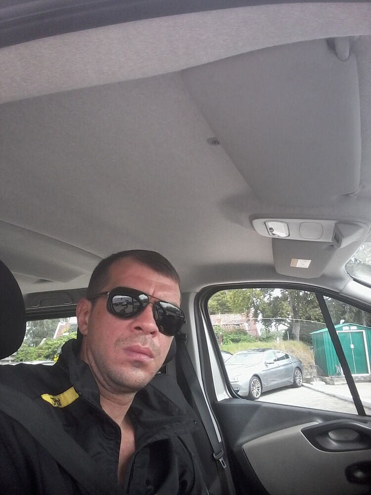  18616696  Aleksanbr, 41 ,    