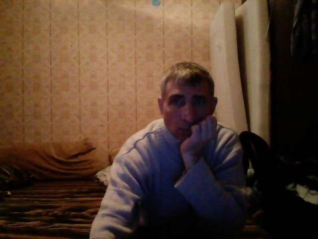  7630766  Andrey, 56 ,     
