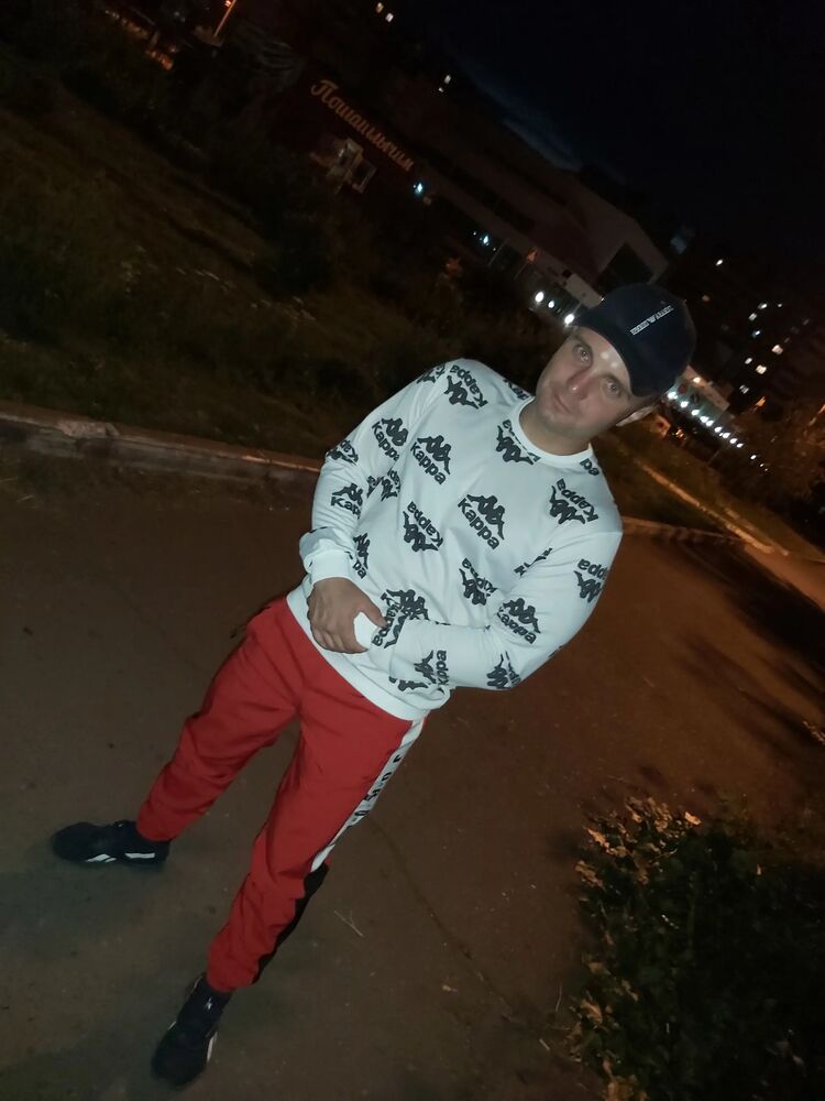  47453846  Ev, 33 ,    