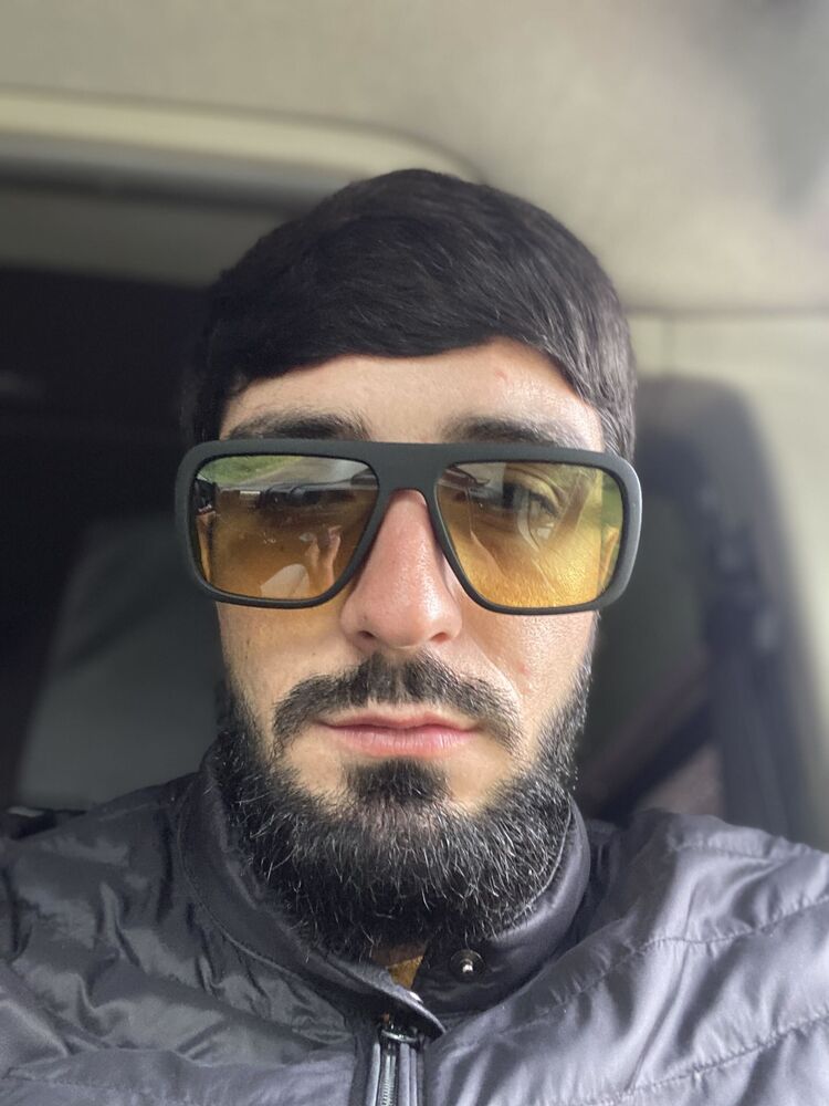  ,   Harut, 27 ,     , c 