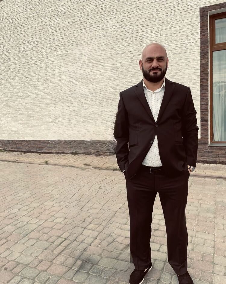 ���� 56136806 ������� Arayik, 37 ���, ���� ���������� � ������-����������