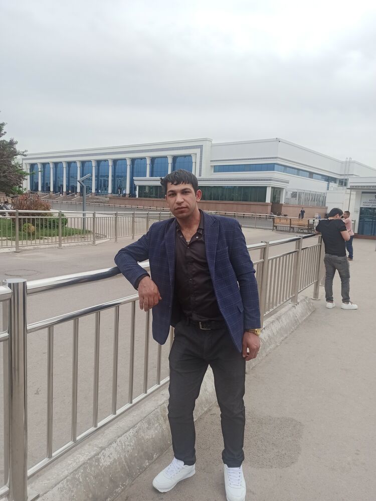  43218786  Hasan, 32 ,    