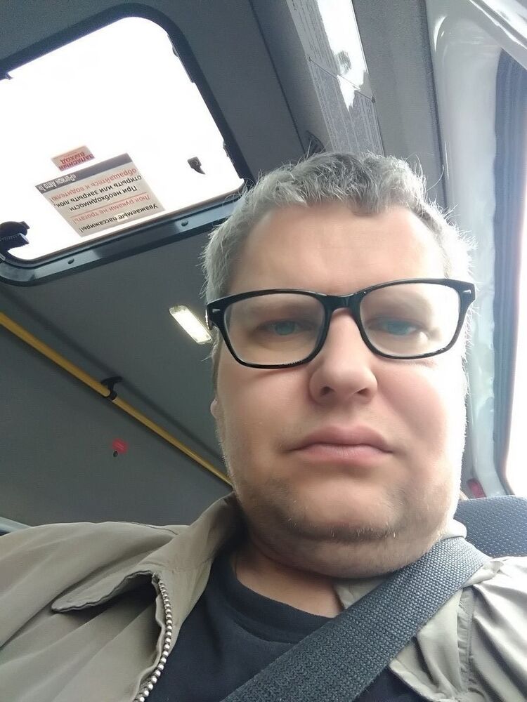  17729466  Andrew, 47 ,    