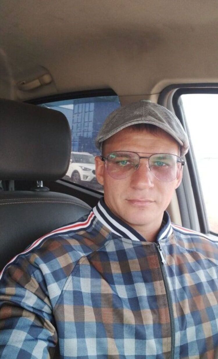  52838086  , 33 ,    