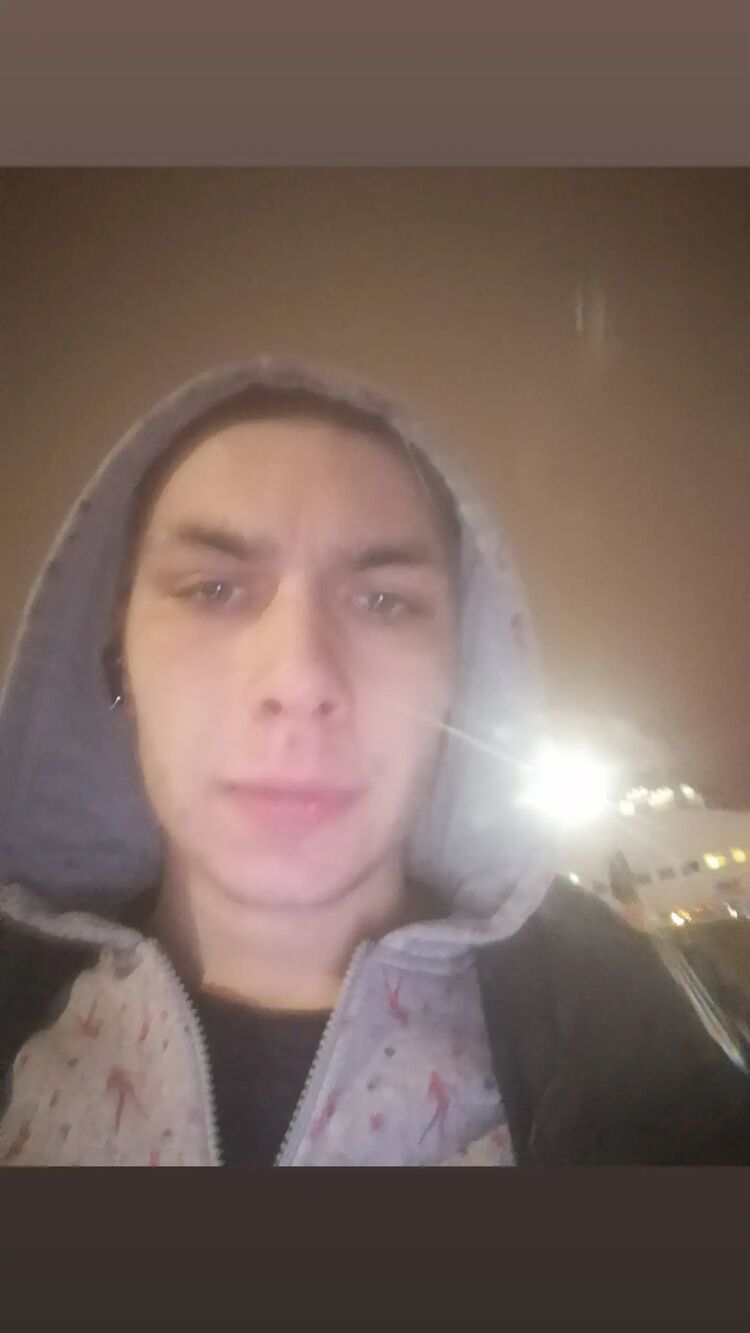  48087536  , 22 ,    