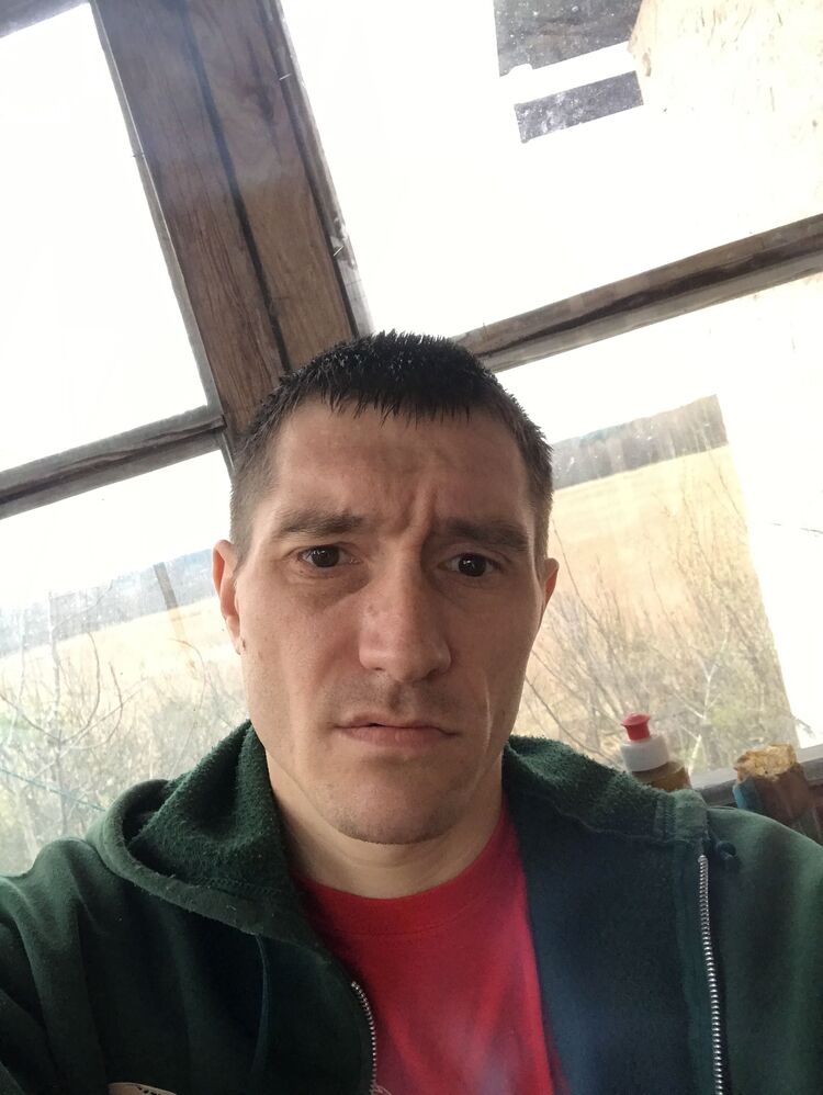  34015916  Ruslan, 38 ,    