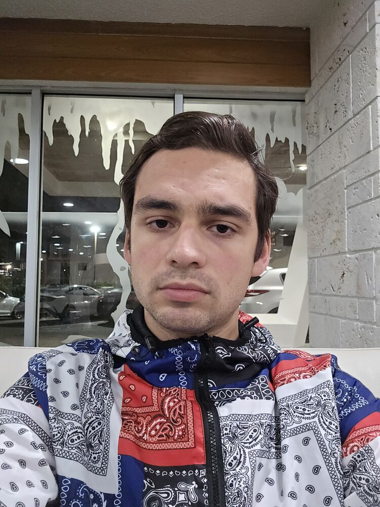  North Miami Beach,   Yegor, 24 ,   ,   