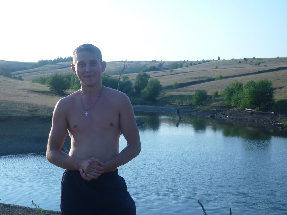  ,   Anton X, 35 ,   