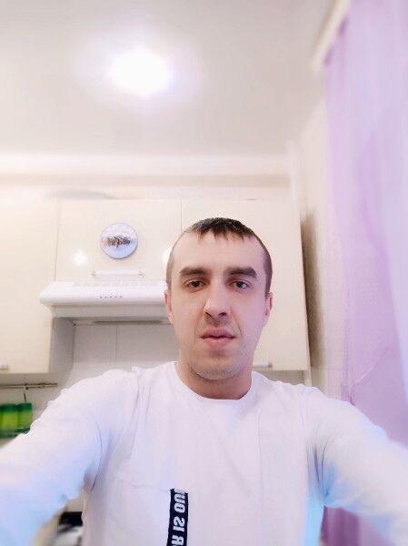  34631776  ILYA, 40 ,    -