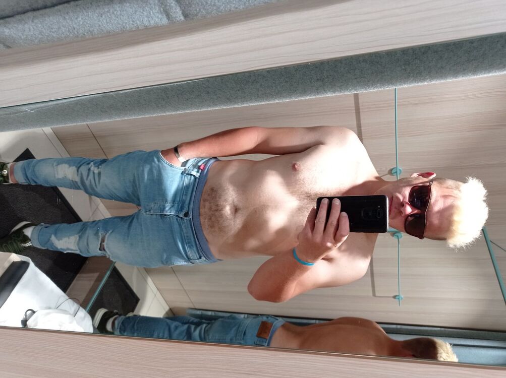  36997516  Voldia, 24 ,    