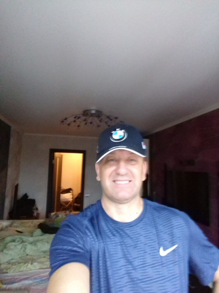  11138156  Slava, 68 ,    