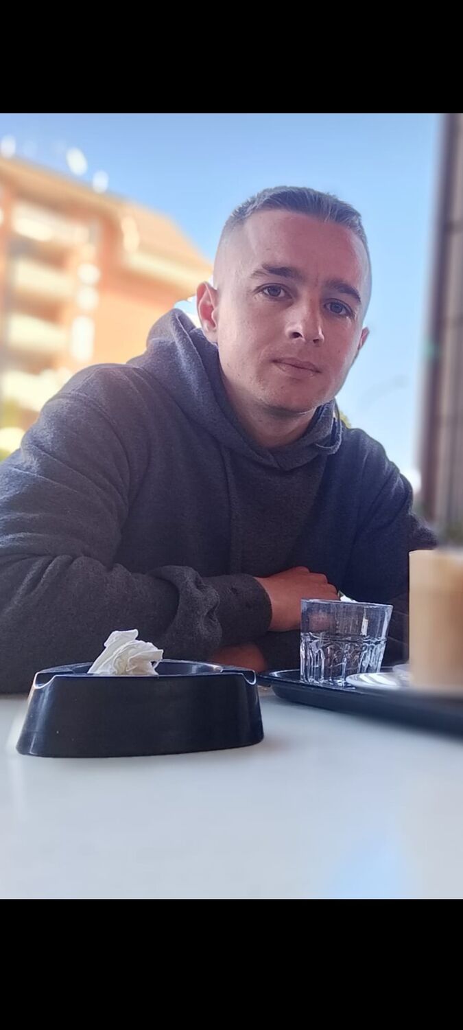  ,   Dima, 28 ,   ,   