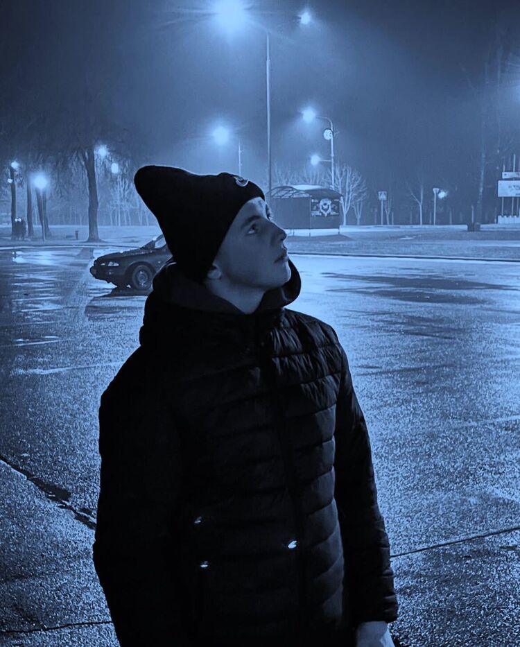  49963196  Vadim, 21 ,     