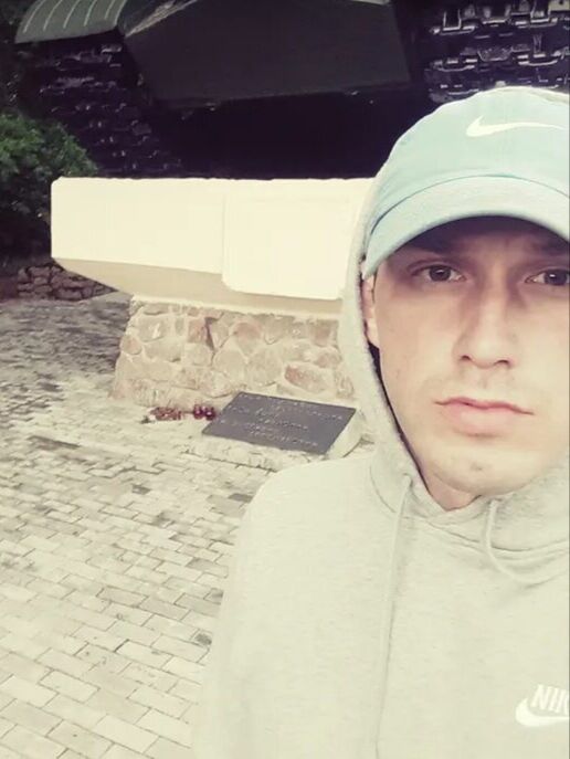  41328926  Andrey, 38 ,    