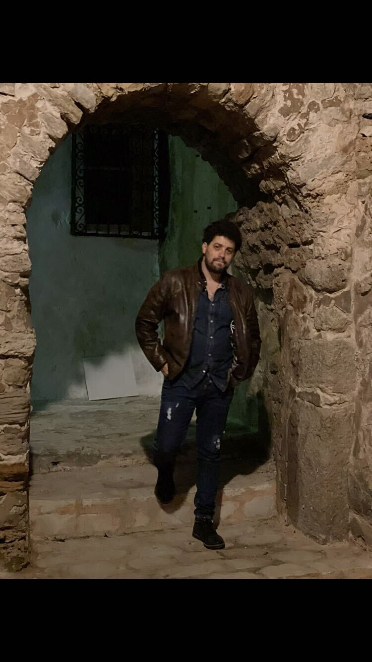  44755006  Houssem, 35 ,    Tunis