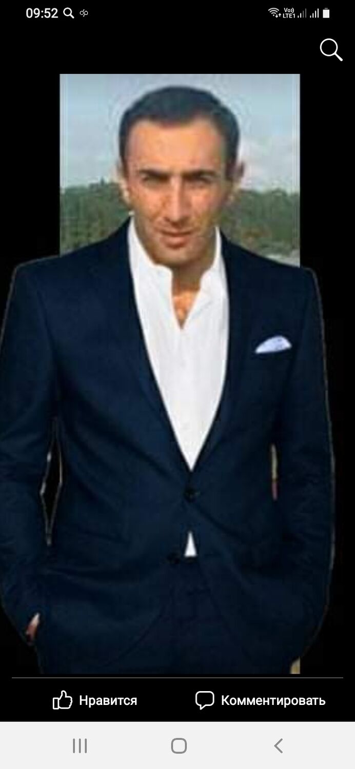  25364376  Artur, 46 ,    