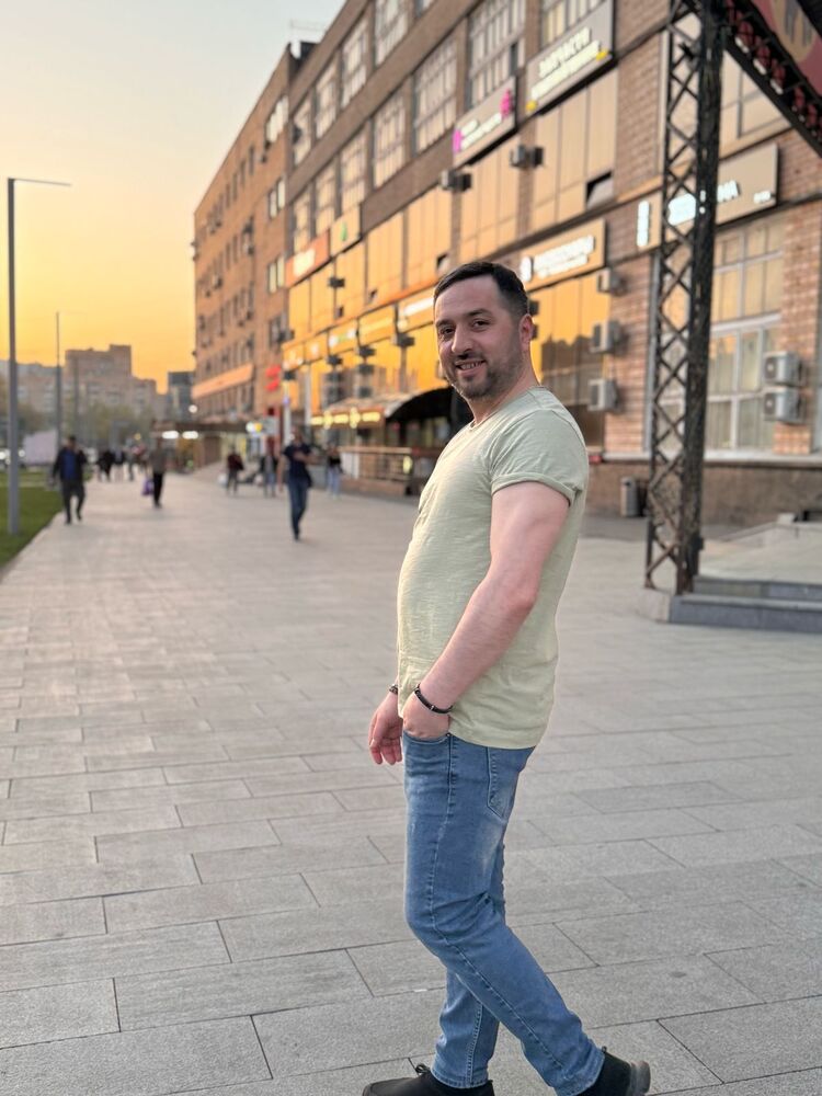  ,   Serkan, 40 ,   ,   