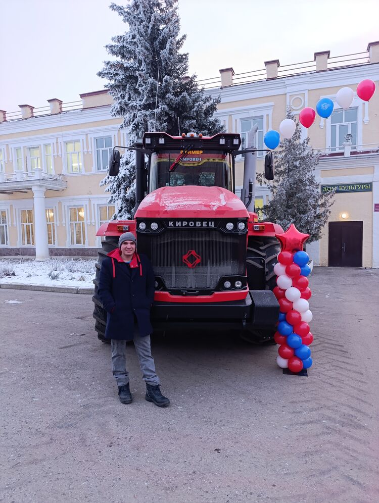  48628386  Ivan, 25 ,    