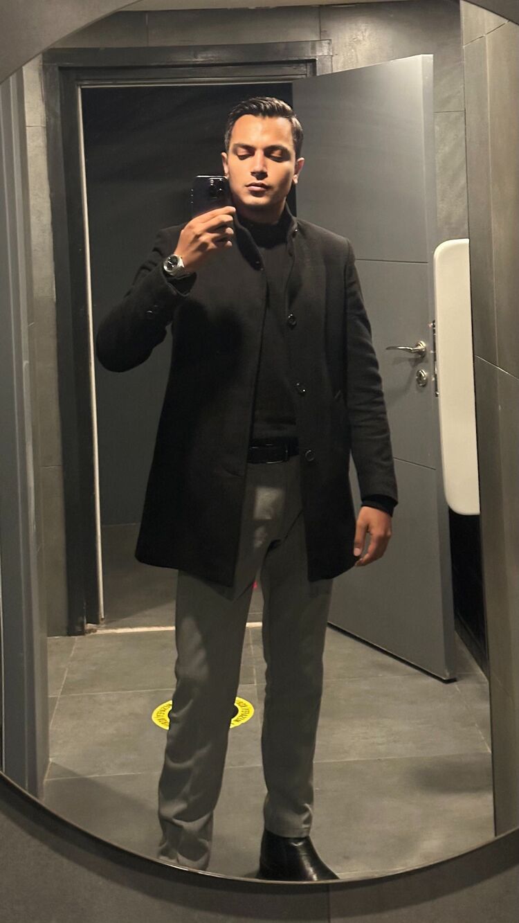  ,   Erdem, 25 ,   ,   