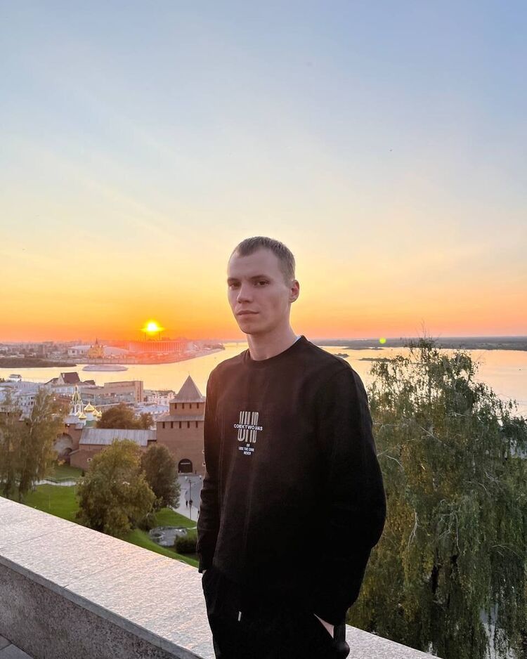  53967846  , 25 ,    -