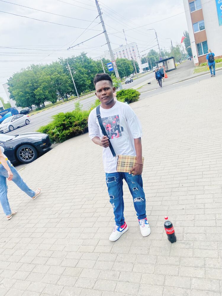 ���� 39072736 ����� John Snay, 24 ����, ���� ���������� � ������