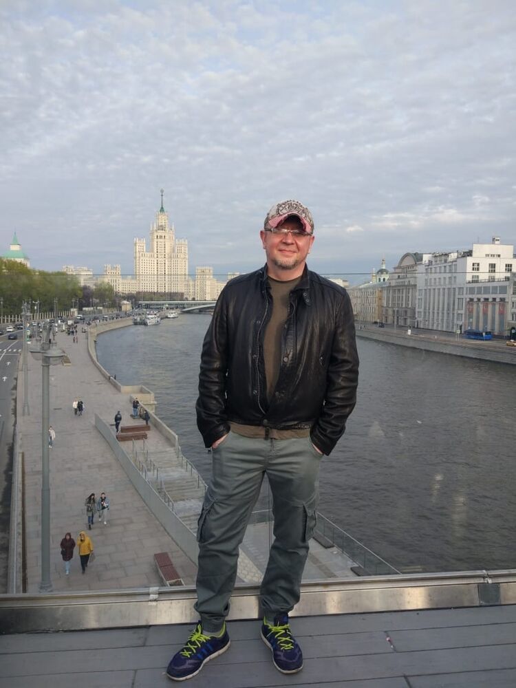  45559826  Oleg, 49 ,    
