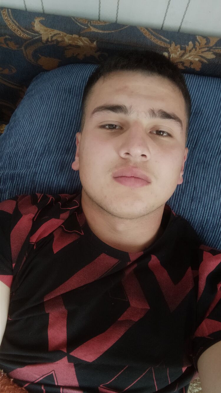  27201646  , 24 ,    -