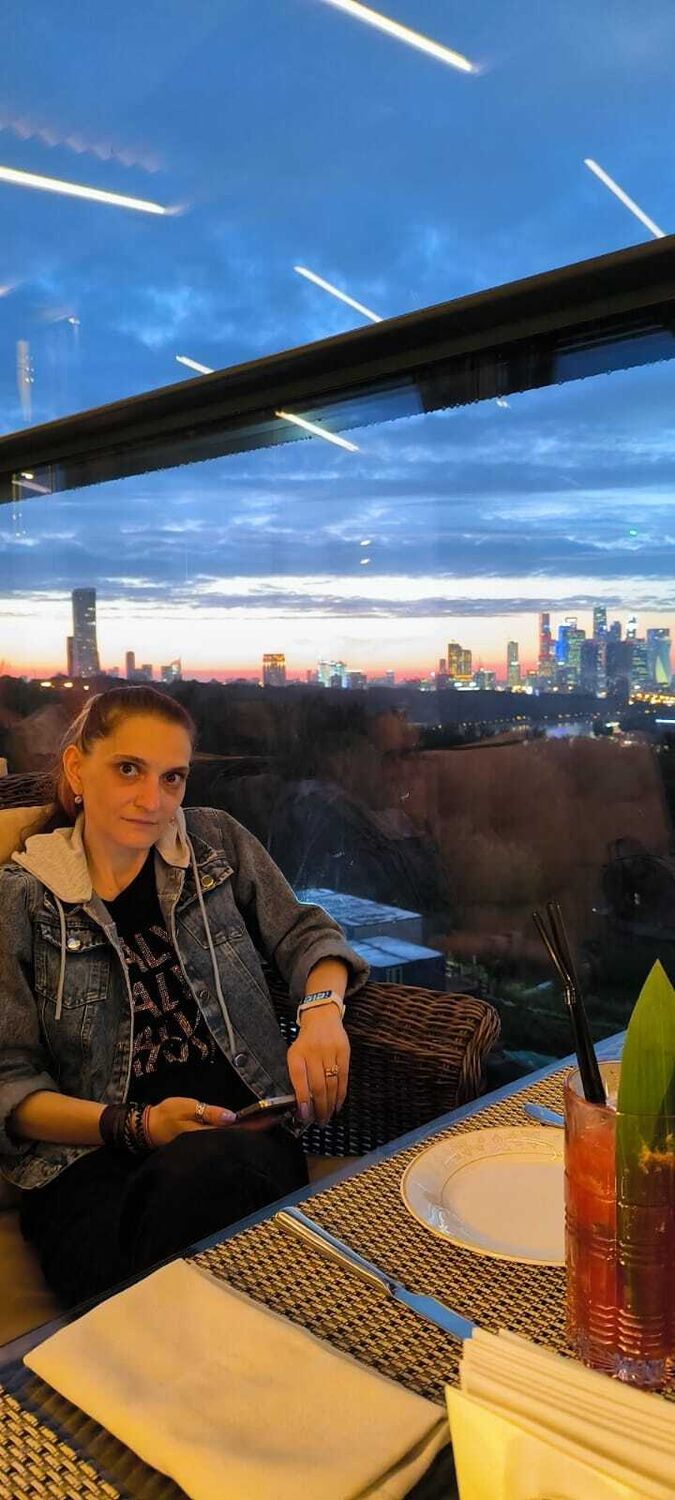  ,   Nika, 38 ,   ,   